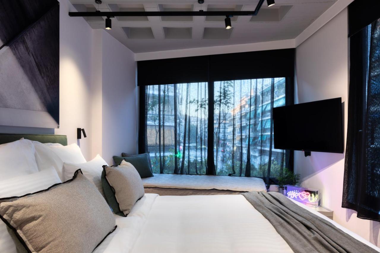 Koniama Acropolis Hotel 4*